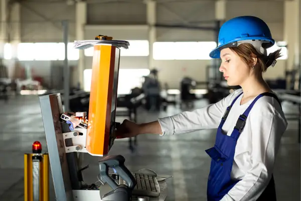 The Real Cost of ADA Signage Compliance: A Procurement Manager’s No-Fluff Guide for Commercial Buildings