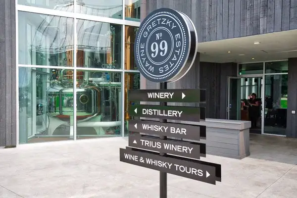 Is a Signage Business Profitable? The Wholesale Model Unpacked by a Fabrication Engineer (2025 Margins Revealed)