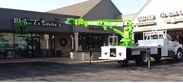 Commercial Signage Wholesale Pricing: How Factories Quote Large Orders