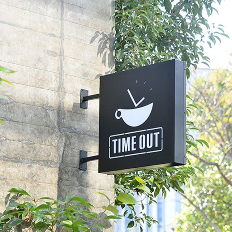 Why Contractors Need Professional Custom Signage