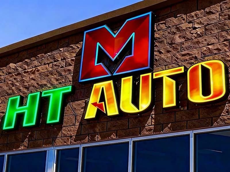 Monument Signs vs Pylon vs Ground-Level Freestanding: The Corporate Office Park Signage Guide